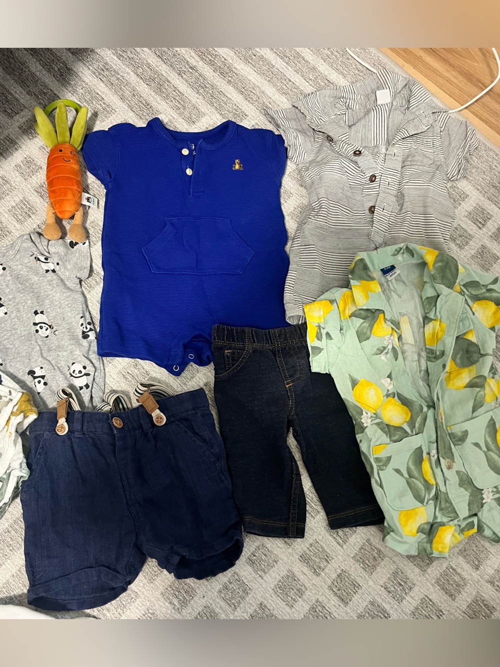 3-6 month old boy mix of summer clothes